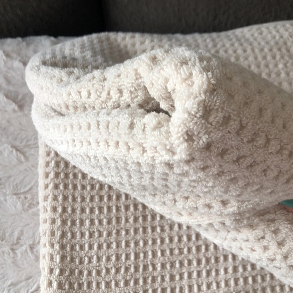 Hotel Balfour Tan Waffle Weave BATH Towels